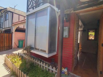 Vende Casa en Pasaje Cerrado 3D 2B Fernandez Albano, La Cisterna