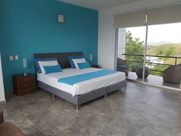 Venta de Espectacular Casa Quinta en El Imperio, Carmen de Apicalá