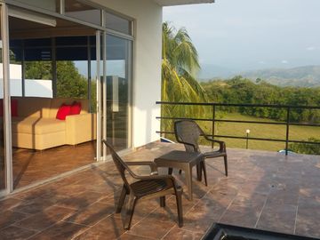 Venta de Espectacular Casa Quinta en El Imperio, Carmen de Apicalá
