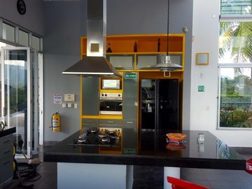 Venta de Espectacular Casa Quinta en El Imperio, Carmen de Apicalá
