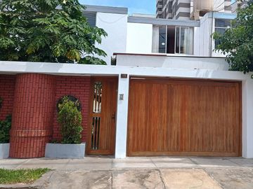 Casa en alquiler para vivienda u oficina