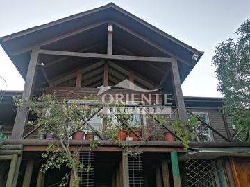 CON GRANDES COMODIDADES COMO PISCINA TEMPERADA, GRAN QUINCHO