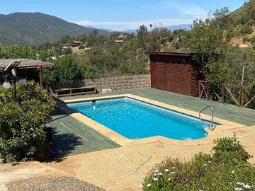 CON GRANDES COMODIDADES COMO PISCINA TEMPERADA, GRAN QUINCHO