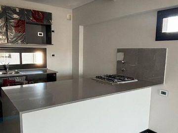 Córdoba 2760, un dormitorio 54m2  a la VENTA.-