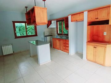 VENTA CASA 3 DORM PARQUE Y PILETA EN 446 y 21D - CITY BELL