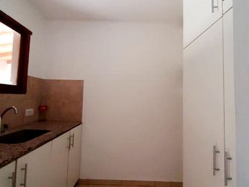 VENTA CASA 3 DORM PARQUE Y PILETA EN 446 y 21D - CITY BELL