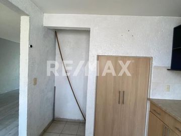 VENTA CASA 3 RECÁMARAS ZONA FRAY JUNÍPERO SERRA