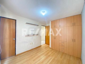 VENTA CASA 3 RECÁMARAS ZONA FRAY JUNÍPERO SERRA
