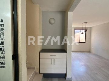 VENTA CASA 3 RECÁMARAS ZONA FRAY JUNÍPERO SERRA