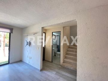 VENTA CASA 3 RECÁMARAS ZONA FRAY JUNÍPERO SERRA