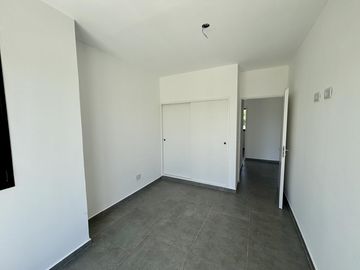 VENTA CASA SAN SEBASTIAN AREA 2 - 5 AMBIENTES