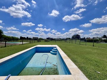 VENTA CASA SAN SEBASTIAN AREA 2 - 5 AMBIENTES