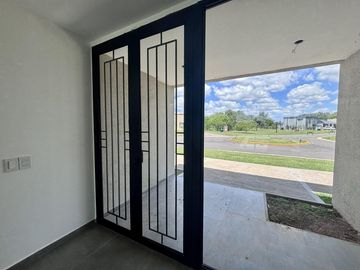 VENTA CASA SAN SEBASTIAN AREA 2 - 5 AMBIENTES