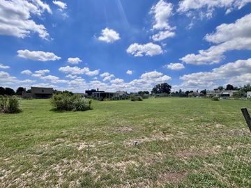 VENTA CASA SAN SEBASTIAN AREA 2 - 5 AMBIENTES