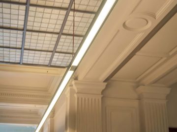 Impresionante piso a estrenar frente a plaza Vicente López. Financiación directa