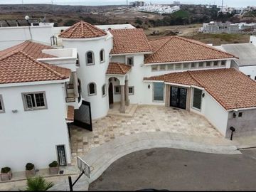 ¡¡Casa en venta en Real del Mar , cerca de san Antonio del Mar,baja Malibú