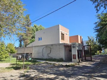 Venta Casa 3 dormi, zona Aeropuerto - Neuquen Capital