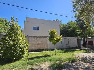 Venta Casa 3 dormi, zona Aeropuerto - Neuquen Capital