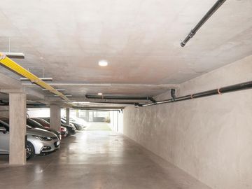 Espectacular 4 ambientes 2 cocheras  patio y parrilla - con amenities - Caballito