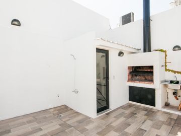 Espectacular 4 ambientes 2 cocheras  patio y parrilla - con amenities - Caballito