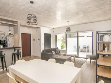Espectacular 4 ambientes 2 cocheras  patio y parrilla - con amenities - Caballito