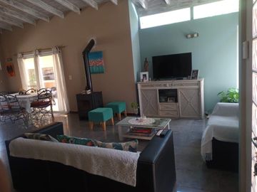 CASA EN VENTA MALIBU, CANNING