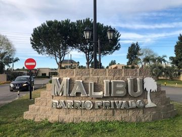 CASA EN VENTA MALIBU, CANNING