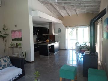 CASA EN VENTA MALIBU, CANNING