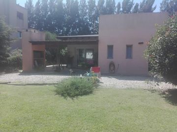 CASA EN VENTA MALIBU, CANNING