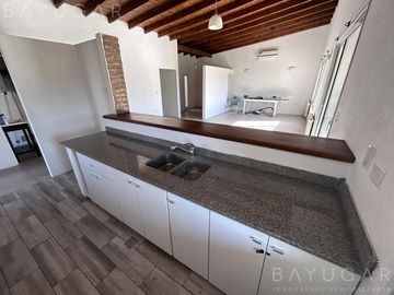 Alquiler-  Casa en Lomas de San Francisco -  Open Door
