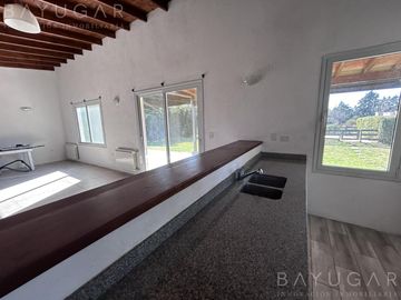 Alquiler-  Casa en Lomas de San Francisco -  Open Door