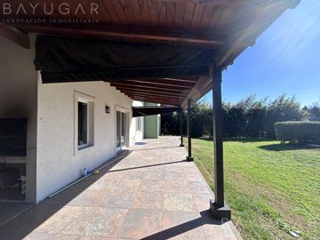 Alquiler-  Casa en Lomas de San Francisco -  Open Door