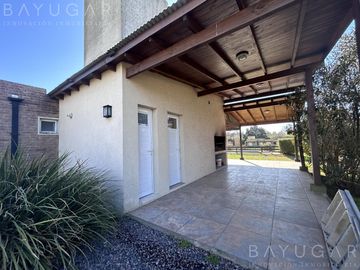 Alquiler-  Casa en Lomas de San Francisco -  Open Door