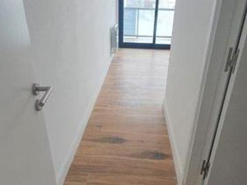 ALQUILER 24 MESES DEPARTAMENTO 2 AMBIENTES CON BALCON - COCHERA - TERRAZA PROPIA