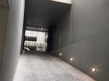 ALQUILER 24 MESES DEPARTAMENTO 2 AMBIENTES CON BALCON - COCHERA - TERRAZA PROPIA
