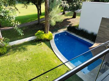 Casa en VENTA con espectacular vista al campo de golf, en fracc. Club de Golf Villa Rica
