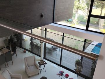 Casa en VENTA con espectacular vista al campo de golf, en fracc. Club de Golf Villa Rica