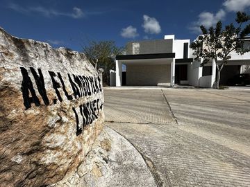 Casa en Venta en privada en Conkal, Mérida Yucatán.