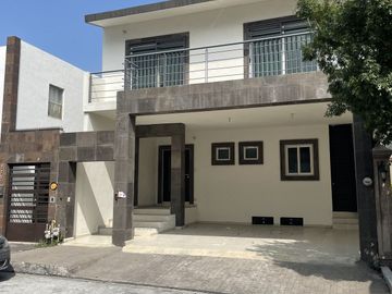 CASA EN VENTA CUMBRES ELITE 7 SECTOR, MONTERREY N.L.