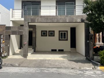 CASA EN VENTA CUMBRES ELITE 7 SECTOR, MONTERREY N.L.