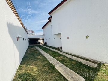 Casa en Fraccionamiento Burgos