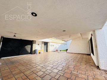 Casa en Fraccionamiento Burgos