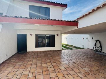 Casa en Fraccionamiento Burgos