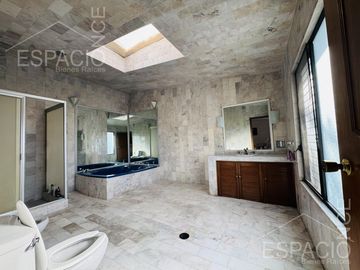 Casa en Fraccionamiento Burgos