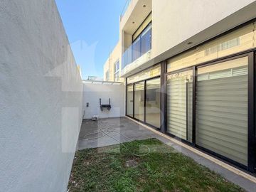 Casa en Venta, La Rioja, Tlajomulco de Zúñiga, Jalisco