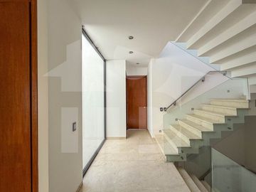 Casa en Venta, La Rioja, Tlajomulco de Zúñiga, Jalisco