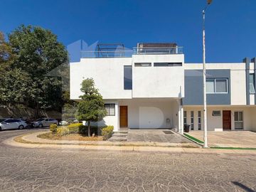 Casa en Venta, La Rioja, Tlajomulco de Zúñiga, Jalisco