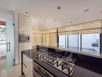 Casa en Venta, La Rioja, Tlajomulco de Zúñiga, Jalisco