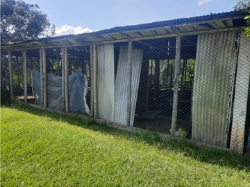 CASA CAMPESTRE ENTRE MONTENEGRO Y QUIMBAYA