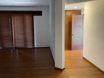 RENTA DE CASA EN FRACCIONAMIENTO CLUB DE GOLF LOS ENCINOS EN LERMA